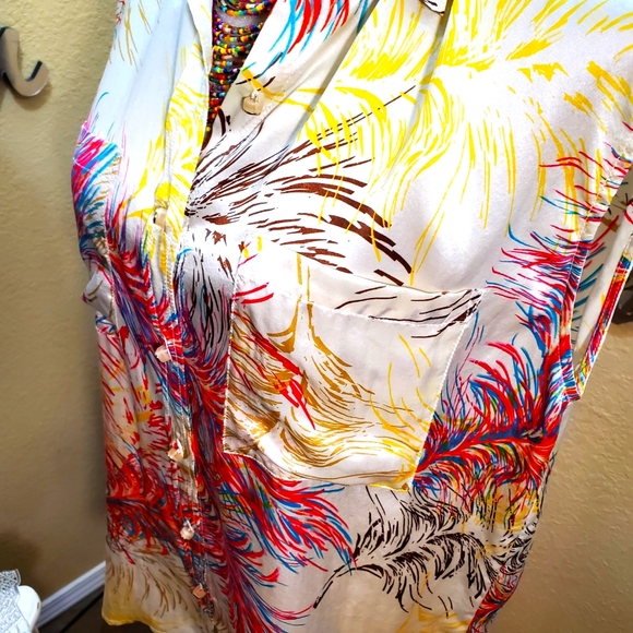 CAbi Silk Sleeveless Button Down Top Sz M - Picture 3 of 16